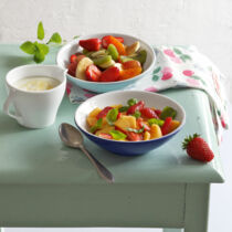 Obstsalat mit Honig-Joghurt