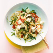 Tagliatelle mit Thunfischsauce Tagliatelle mit Thunfischsauce