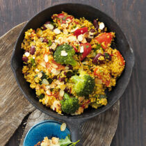 Curry-Hirse-Pfanne mit Gemüse Curry-Hirse-Pfanne mit Gemüse