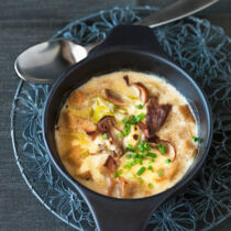 Überbackene Steinpilz-Brotsuppe Überbackene Steinpilz-Brotsuppe