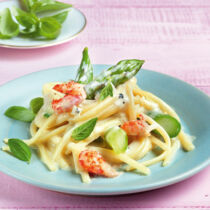 Spargel-Linguine mit Flusskrebsen