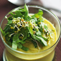 Scharfe Kokos-Blumenkohl-Suppe Scharfe Kokos-Blumenkohl-Suppe