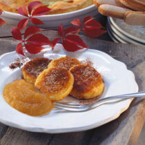 Sächsische Quarkkeulchen mit Apfelmus Sächsische Quarkkeulchen mit Apfelmus