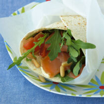 Rucola-Wraps mit Räucherlachs