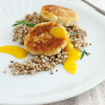 Blumenkohlbratlinge mit Mangosauce