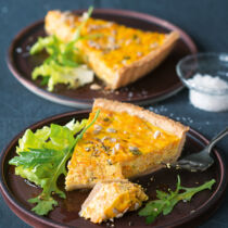 MÖHREN-ZIEGENKÄSE-QUICHE MÖHREN-ZIEGENKÄSE-QUICHE