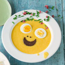 Smiley-Pastinaken-Kartoffelsuppe Smiley-Pastinaken-Kartoffelsuppe
