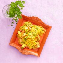 Safran-Nudeln mit Riesengarnelen Safran-Nudeln mit Riesengarnelen