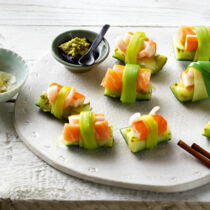 SIS-Sushi mit Lachs und Gurke SIS-Sushi mit Lachs und Gurke