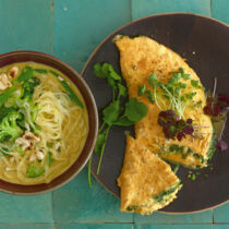 Grünes Asia-Omelett Grünes Asia-Omelett