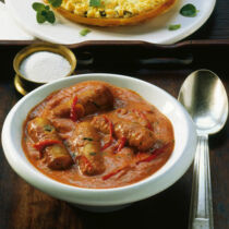 Tunesisches Oija mit Würstchen