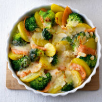 Brokkoli-Räucherlachs-Gratin mit Kartoffeln