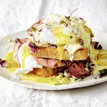 Toast Benedict mit Roastbeef Toast Benedict mit Roastbeef