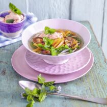 Bowl mit Süßkartoffel-Nudeln