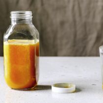 Orangen-Möhren-Saft mit Kurkuma