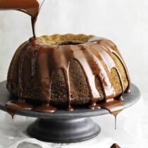 Schneller Eierlikör-Gugelhupf Schneller Eierlikör-Gugelhupf