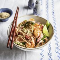 Asia-Vollkornnudeln mit Garnelen Asia-Vollkornnudeln mit Garnelen