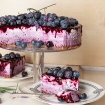 Low Fat Cheesecake mit Heidelbeeren