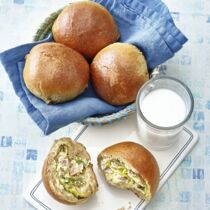Gefüllte Brötchen mit Lauch und Schinken Gefüllte Brötchen mit Lauch und Schinken