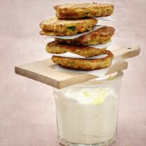 Gemüsefritters mit Dip