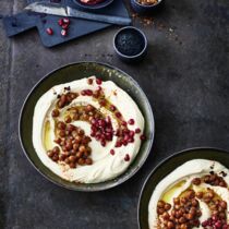 Hummus mit Knusper-Topping Hummus mit Knusper-Topping