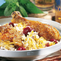 Reis mit Huhn und Kirschen Reis mit Huhn und Kirschen