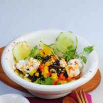 Schwarzer Linsensalat mit Paprika Schwarzer Linsensalat mit Paprika