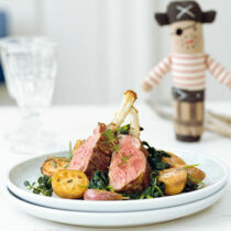 Lamm auf sizilianischen Kartoffeln Lamm auf sizilianischen Kartoffeln