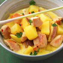 Kartoffeln und Hähnchen in Kokosmilch Kartoffeln und Hähnchen in Kokosmilch