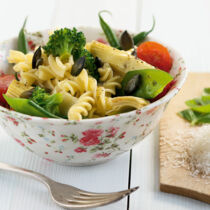 Nudeln mit Frühlingsgemüse Nudeln mit Frühlingsgemüse