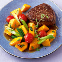 Steaktopf mit Kürbisgemüse Steaktopf mit Kürbisgemüse
