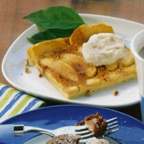 Apfelpfannkuchen aus dem Ofen Apfelpfannkuchen aus dem Ofen