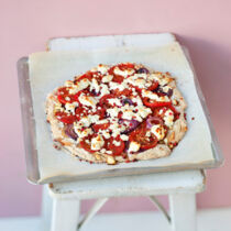 Pizza mit Ziegenfrischkäse & Honig