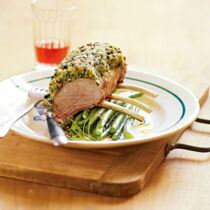 Lammkarree mit Kräuter-Oliven-Haube