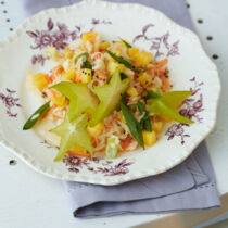 Sauerkrautsalat mit Früchten