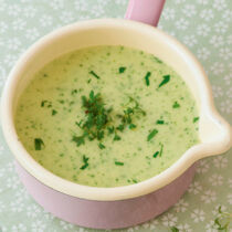 Drei-Kräuter-Suppe Drei-Kräuter-Suppe