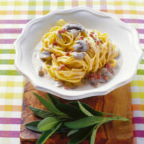 Salbei-Speck-Sauce mit Pilzen Salbei-Speck-Sauce mit Pilzen