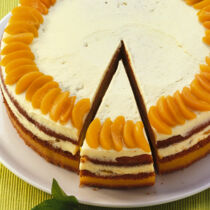 Aprikosencremetorte Aprikosencremetorte