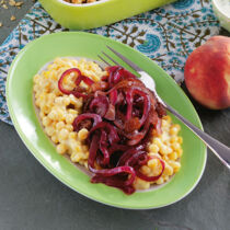 Rahm-Erbsen mit süßen Zwiebeln