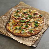 Flammkuchen mit Pfirsich Flammkuchen mit Pfirsich