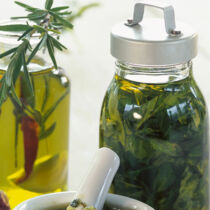 Basilikum in Öl Basilikum in Öl