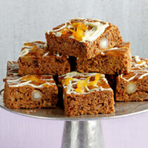 Früchtekuchen mit Vanille-Rooibos-Aroma