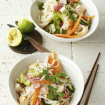 Fruchtiger Reisnudelsalat Fruchtiger Reisnudelsalat