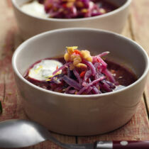 Indische Linsensuppe mit Rotkohl und Cranberrys