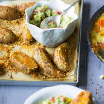 Sesam-Kartoffeln mit Avocadocreme