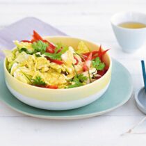Chinakohl mit Kokosmilch-Curry-Dressing Chinakohl mit Kokosmilch-Curry-Dressing