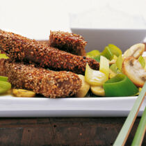 Sesam-Tunfisch mit Lauchgemüse Sesam-Tunfisch mit Lauchgemüse