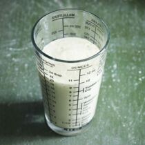 Avocado-Smoothie mit Banane Avocado-Smoothie mit Banane