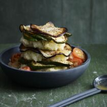 Gemüseturm mit Tomaten Gemüseturm mit Tomaten