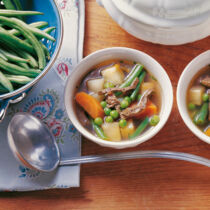 Gemüsesuppe »Quer durch den Garten«